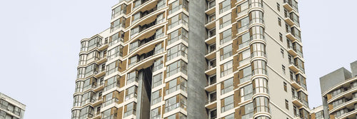 ¿Qué nivel de cobertura entrega un servicio de guardias en edificios residenciales?
