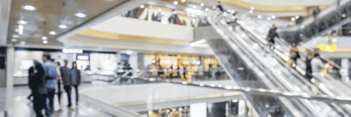 Guardias para la seguridad de un centro comercial